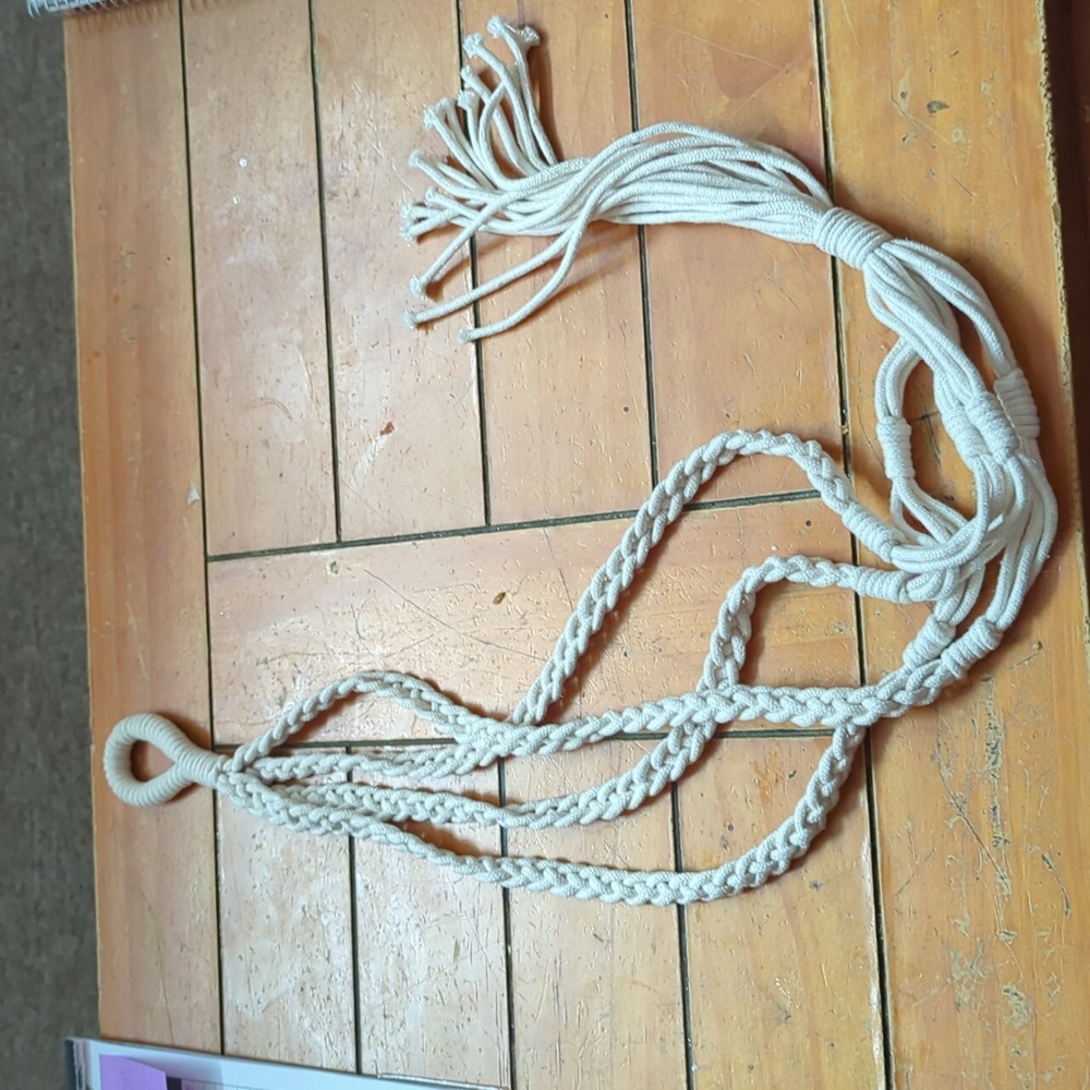 Plant hanger/holder